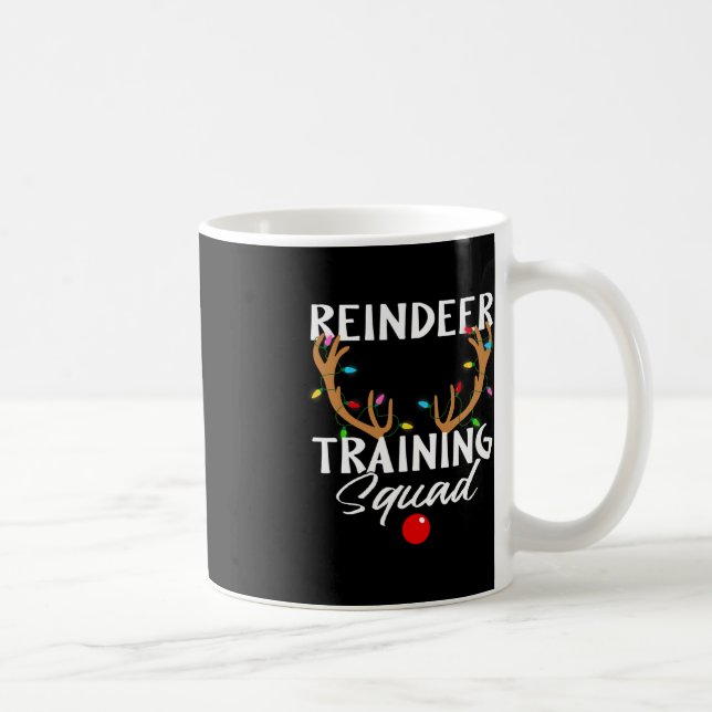 Taza De Café Navidades que manejan la brigada de entrenamiento  (Derecha)