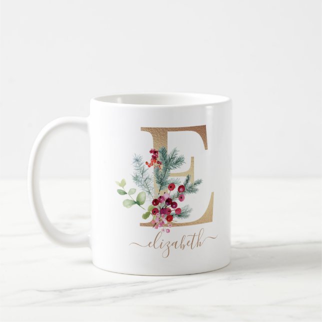 Taza De Café Navidades Red Berries Greenery Gold Monograma E (Izquierda)
