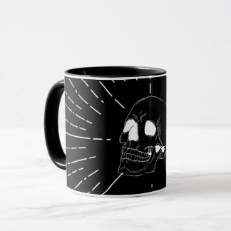 Taza de café negra con arte de cráneo gótico minim