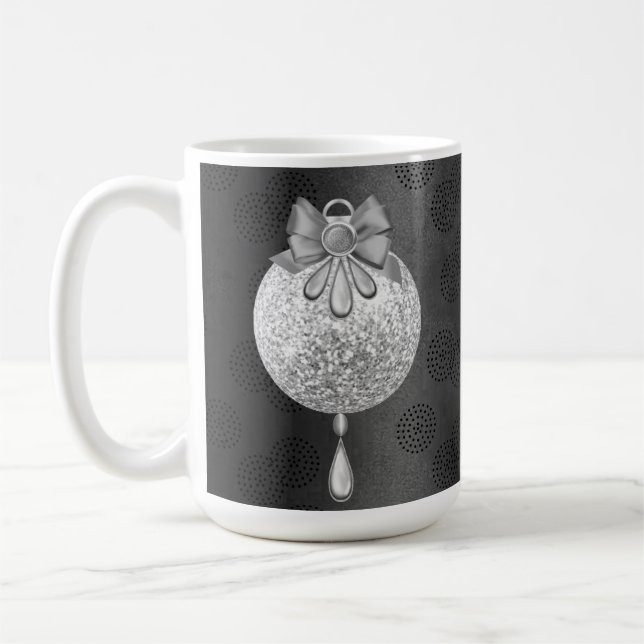 TAZA DE CAFÉ NEGRO CON ORNAMIENTO DE NAVIDAD DE PLATA (Izquierda)