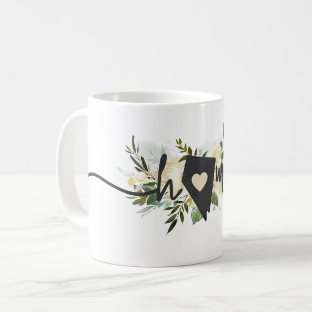 Taza De Café Nevada, ciudad natal personalizada floral rústica (Anverso izquierdo)