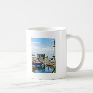 Taza De Café Newport RI - Velas dobladas