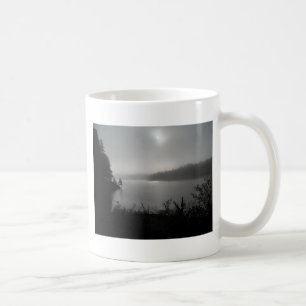 Taza De Café Niebla en el lago Cleveland