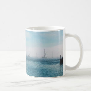 Taza De Café Niebla En El Puerto De Mackinac