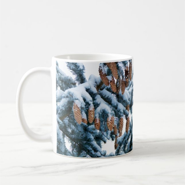 Taza De Café Nieve Cubierta de Pinos, Agujas y Huesos (Izquierda)
