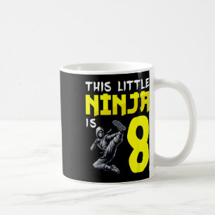Taza De Café Ninjas de Kickboxing Este pequeño Ninja tiene 8 añ