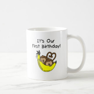 Taza De Café Niños gemelos primer cumpleaños camisetas de mono 