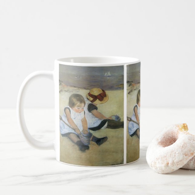 Taza De Café Niños jugando en la playa por Mary Cassatt (Con donut)