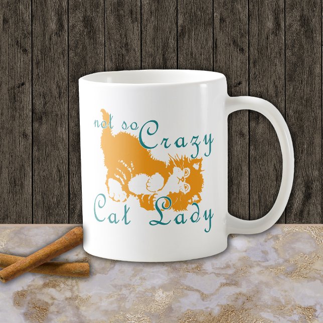 Taza De Café No es tan loca la dama del gato amarillo (Subido por el creador)