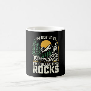 Taza De Café No estoy perdido, estoy coleccionando rocas