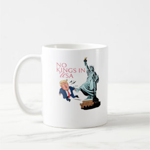 Taza De Café No Kings En La Estatua De Los Estados Unidos Patea