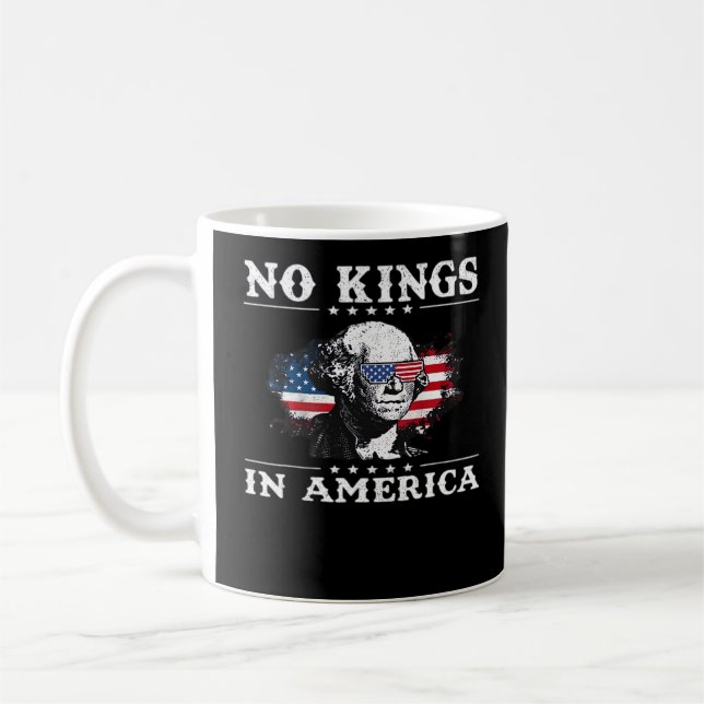 Taza De Café No Kings In America Doge Classic Funny Meme (Izquierda)
