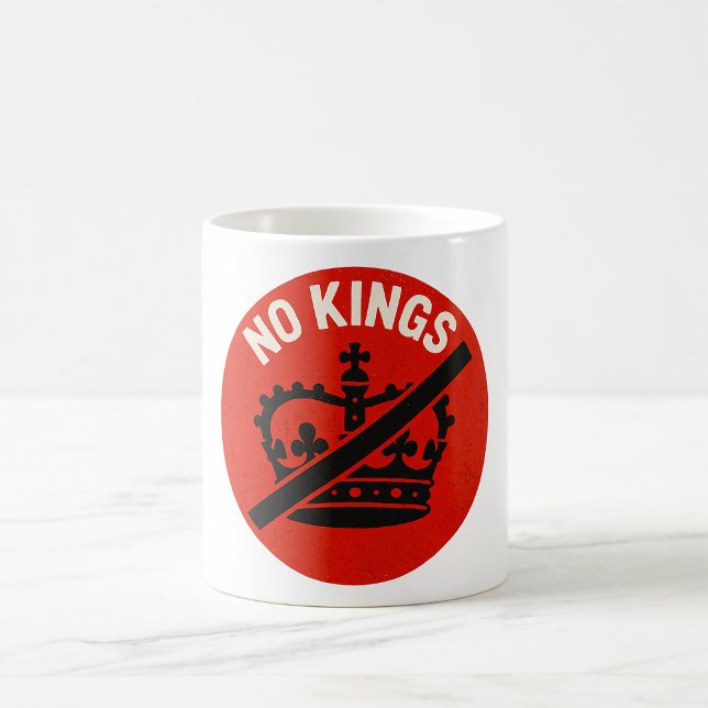 Taza De Café No Kings Protest Symbol (Subido por el creador)