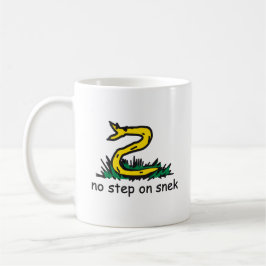 Taza De Café No pisotear a la serpiente memes parodia de Gadsde