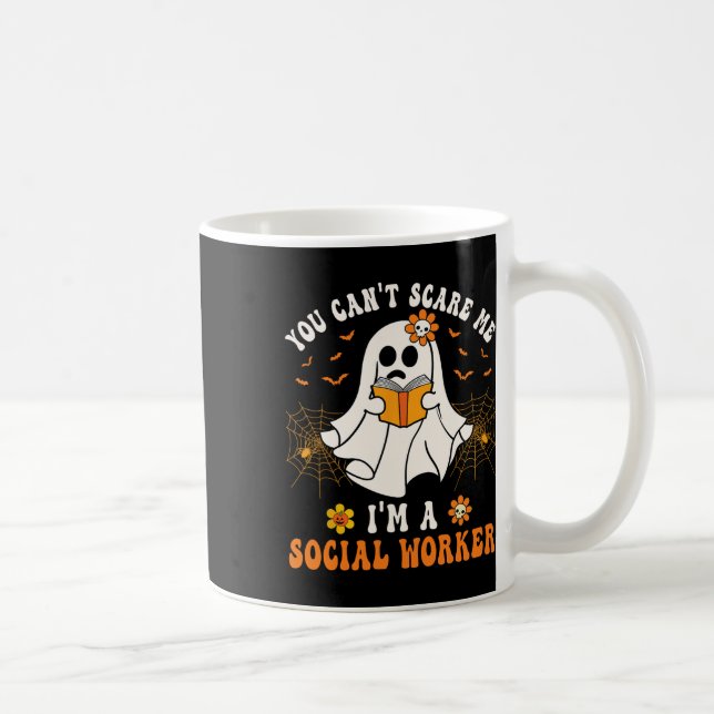 Taza De Café No puedo asustarme, Halloween, trabajadora social  (Derecha)
