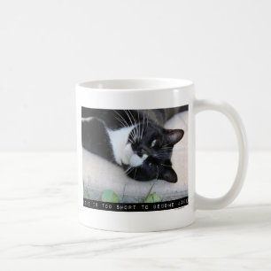 Taza De Café No sea gato divertido hastiado