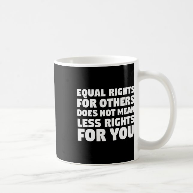 Taza De Café No significa que haya menos derechos para protesta (Derecha)