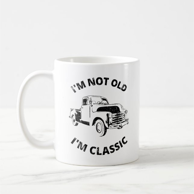 Taza De Café No soy viejo soy clásico (Izquierda)