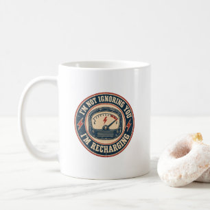 Taza De Café No te estoy ignorando, estoy recargando – Vintage