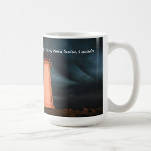 Taza De Café Noche misteriosa en Peggy's Cove, Nueva Escocia, C