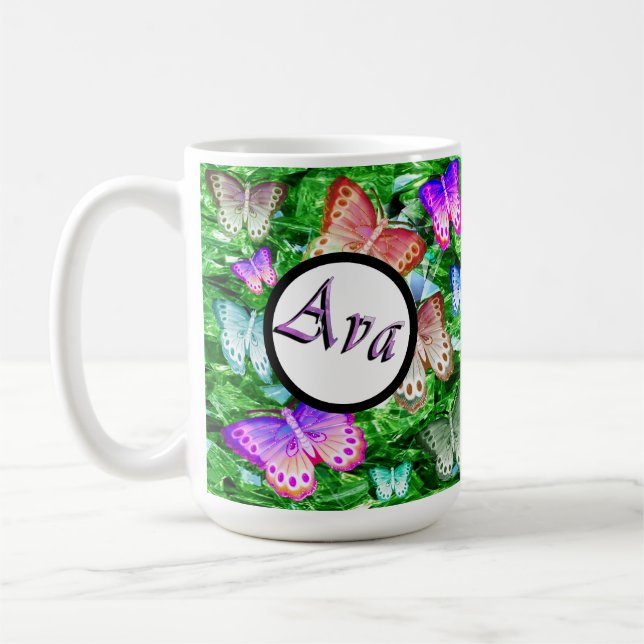 Taza De Café Nombre Ava Con Vuelo De Las Mariposas, (Izquierda)