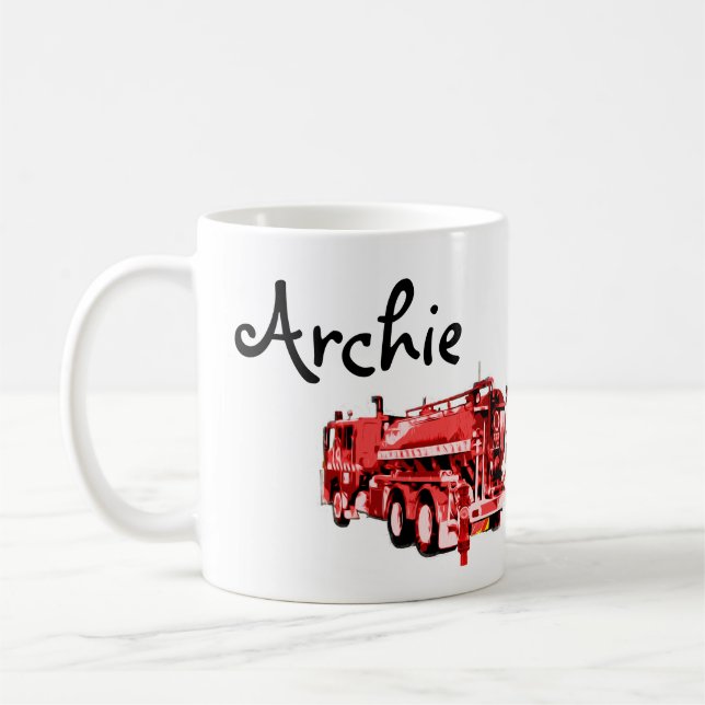 Taza De Café Nombre De Archie Con Camión De Fuego Rojo, (Izquierda)