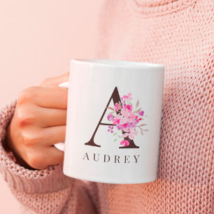 Taza De Café Nombre de monograma de escritura en negrita negro