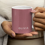 Taza De Café Nombre de monograma de oro Rosa personalizado<br><div class="desc">Comience el día con estilo con este monograma color oro rosa personalizado nombre café taza. Con un elegante y sofisticado monograma de oro rosa, esta taza personalizado le da un toque de elegancia a su rutina matutina. Ya sea que esté disfrutando de su café, té o chocolate caliente favorito, esta...</div>