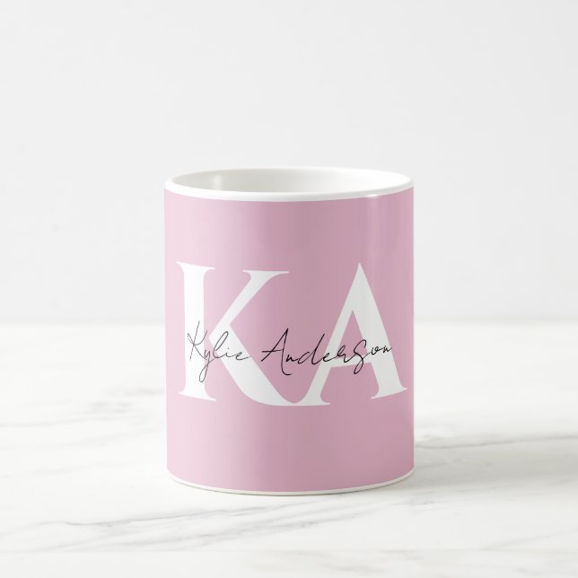 Taza De Café Nombre de monograma personalizado rosado moderno: (Centro)