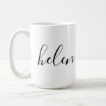 Taza De Café Nombre del guión Personalizado de regalo personali<br><div class="desc">Una magnífica botella de agua con un nombre personalizado en un estilo de letra moderno y elegante. En blanco y negro. Maravilloso como Día de la Madre,  vacaciones,  cumpleaños,  calentamiento de la casa o regalo de dama de honor.</div>
