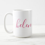 Taza De Café Nombre del guión Personalizado de regalo personali<br><div class="desc">Una magnífica botella de agua con un nombre personalizado en un estilo de letra moderno y elegante. En rosa y blanco. Maravilloso como Día de la Madre,  vacaciones,  cumpleaños,  calentamiento de la casa o regalo de dama de honor.</div>
