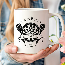 Taza De Café Nombre personalizado blanco y negro dardos Reina c