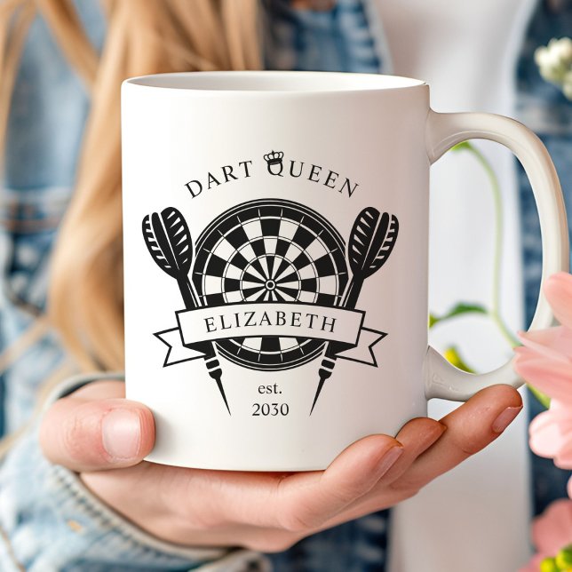 Taza De Café Nombre personalizado blanco y negro Dart Reina caf (Subido por el creador)
