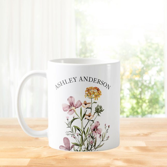 Taza De Café Nombre personalizado Bouquet de flores silvestres  (In situ Kitchen table)