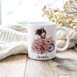 Taza De Café Nombre personalizado del modelo de moda Dusty Pink<br><div class="desc">Eleva tu rutina matutina de café con el elegante encanto de nuestro Dusty Pink Peonies Modelo de Moda Nombre personalizado Coffee Mug. Esta sofisticada taza presenta un impresionante ilustracion de un modelo de moda adornado con delicadas peonías rosadas polvorientas, mezclando la moda atemporal con la belleza floral. El diseño exhibe...</div>