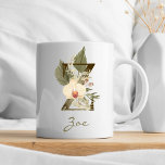 Taza De Café Nombre personalizado inicial de Z Boho Floral Orqu<br><div class="desc">Una taza de café personalizada con una letra bohemia "Z" monograma,  con ilustraciones decorativos de orquídea y hojas de palma. Personalizar fácilmente con tu nombre o crea un regalo único para tus seres queridos.</div>