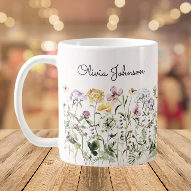 Taza De Café Nombre personalizado Jardín de flores silvestres (Close up, On the table)