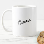 Taza De Café Nombre personalizado moderno<br><div class="desc">Diseño personalizado de nombres en una fuente moderna.</div>
