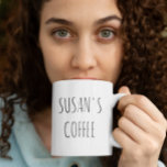 Taza De Café Nombre personalizado Tipo de letra falso moderno<br><div class="desc">Este diseño se puede personalizar eligiendo la opción Editar diseño. También puede transferir a otros artículos. Póngase en contacto conmigo en colorflowcreations@gmail.com o utilice la opción de chat en la parte superior de la página si desea tener este diseño en otro producto o necesita ayuda con este diseño. Ver más...</div>