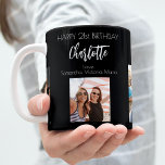 Taza De Café Nombres de fotos negras de amigos de cumpleaños<br><div class="desc">Un regalo de los amigos por el cumpleaños 21 de una mujer, celebrando su vida con 3 de sus fotos de ella, sus amigos, familia, interés o mascotas. Personalice y agregue su nombre, edad 21 y sus nombres. Letras de color blanco. Moda, fondo negro clásico. Su nombre está escrito con...</div>