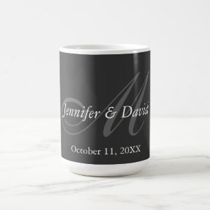 Taza De Café Nombres de novios de Boda de monograma gris claro