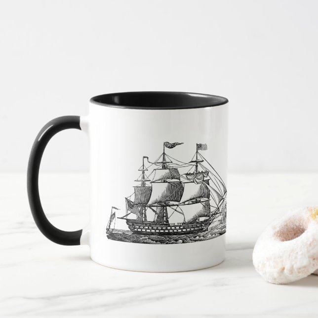 Taza de café nostálgica del velero de la playa del (Con donut)
