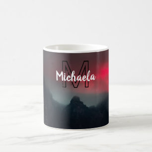 Taza De Café Nubes quemadas, niebla y montañas monograma en el 