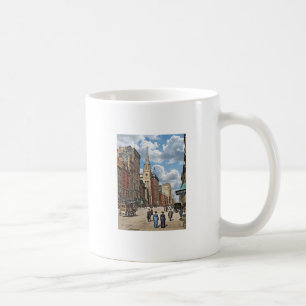 Taza De Café Nueva York, NY – Subiendo por la Quinta Avenida de