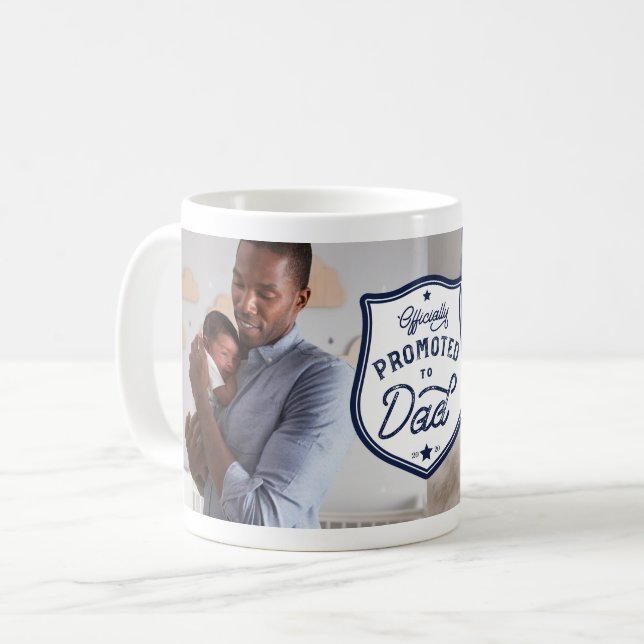 Taza De Café Nuevo papá | Promoción oficial de la insignia y la (Anverso izquierdo)