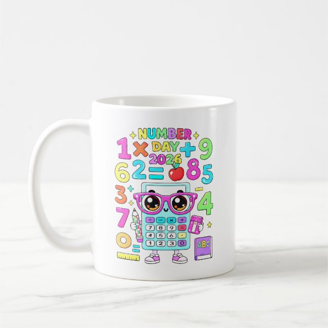 Taza De Café Number Day 2026 Cute Calculator Math Design (Izquierda)