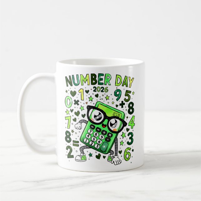 Taza De Café Number Day 2026 Green Maths Calculator Mug (Izquierda)