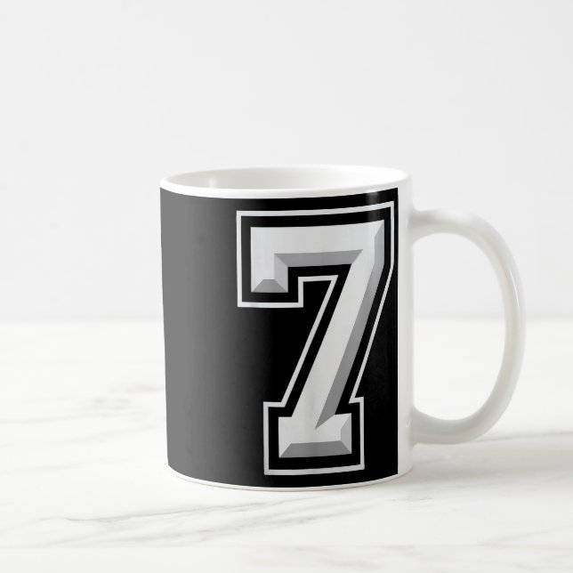 Taza De Café Número 7 67 Meme coincidente  (Derecha)