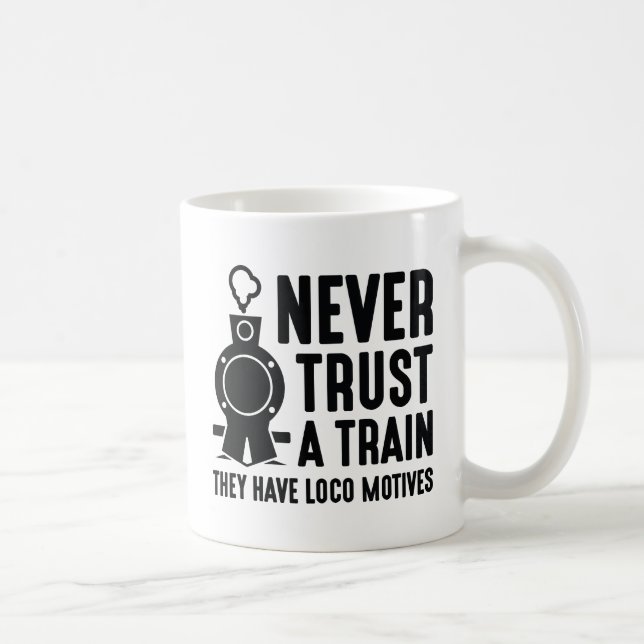 Taza De Café Nunca confíes en un tren (Derecha)