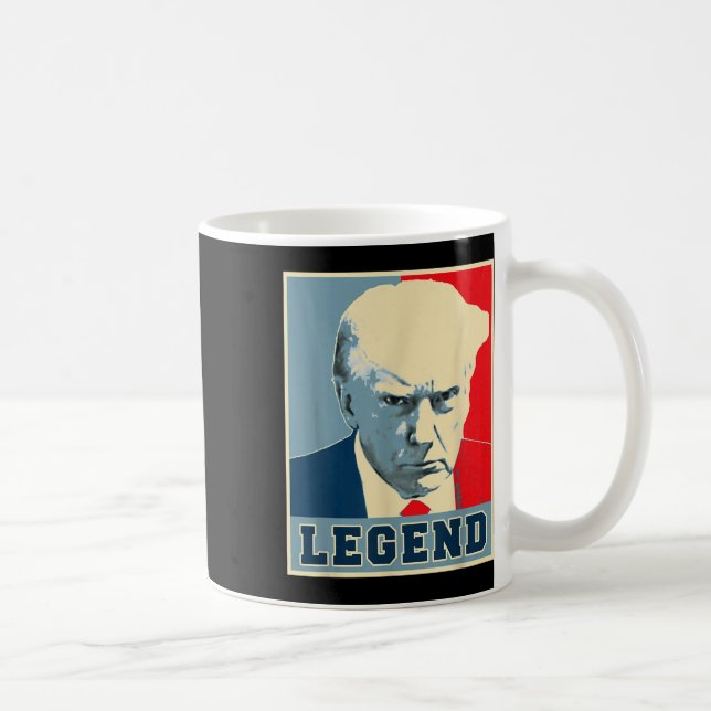 Taza De Café Nunca la leyenda presidencial de Donald Trump fue  (Derecha)